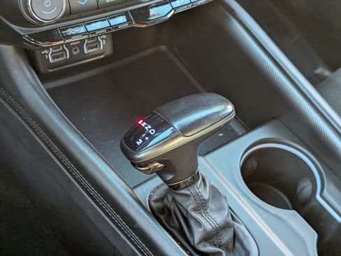 Used 2022 Dodge Durango GT image 28