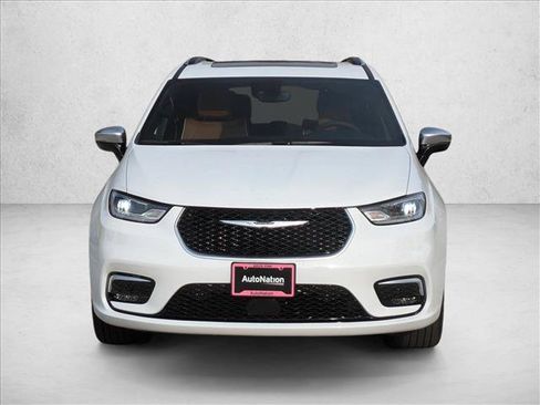 New 2026 Chrysler Pacifica Pinnacle FWD image 6