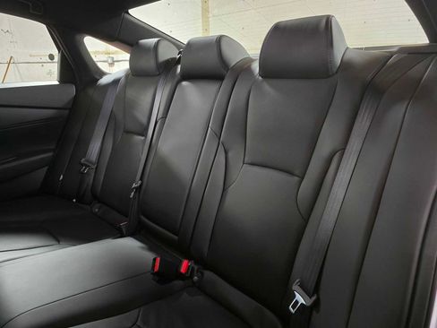 Used 2025 Honda Accord Sport image 19