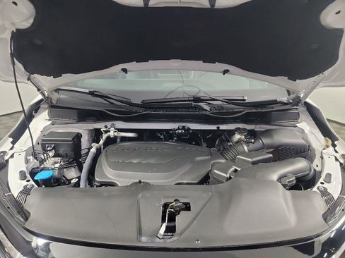 Certified 2024 Honda Odyssey Sport image 15