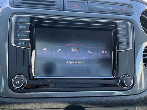 Used 2017 Volkswagen Tiguan Wolfsburg Edition AWD/4WD image 15