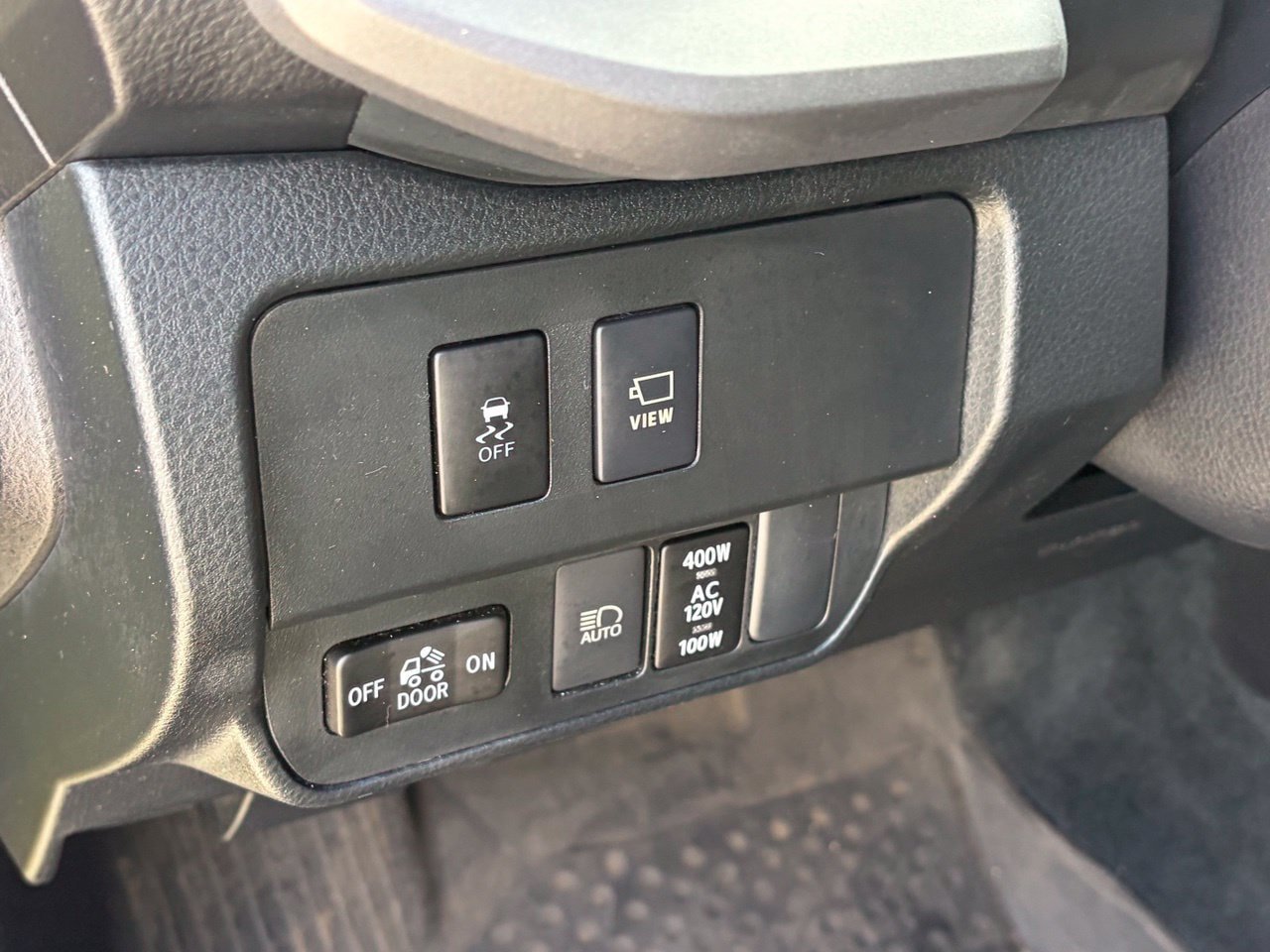 Used 2023 Toyota Tacoma TRD Off-Road w/ TRD Premium Off Road Package AWD/4WD image 7