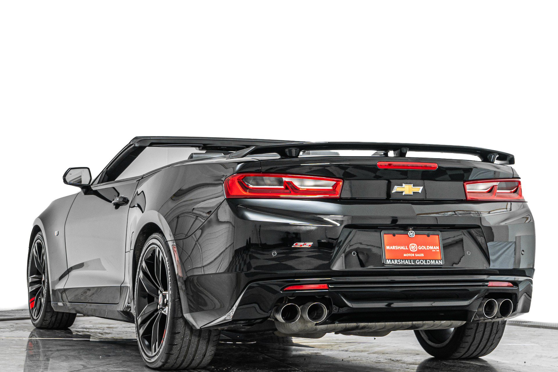 Used 2018 Chevrolet Camaro SS RWD image 7