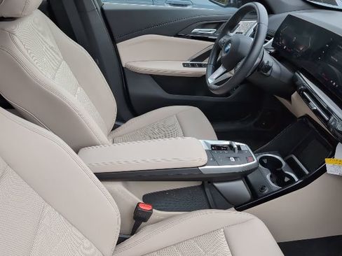 Used 2025 BMW X1 xDrive28i w/ Convenience Package image 26