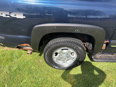 Used 2004 Chevrolet Avalanche 4x4 image 27