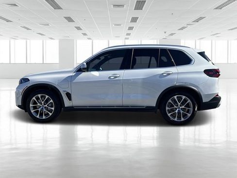 Certified 2025 BMW X5 xDrive50e w/ Premium Package image 6