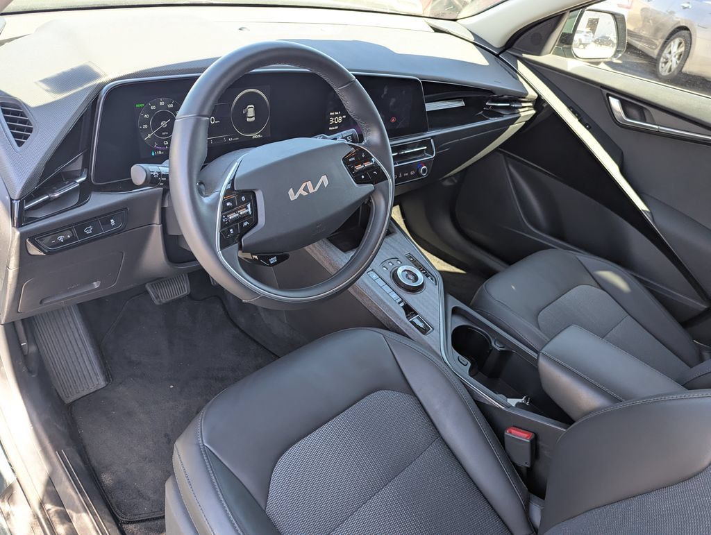 Used 2023 Kia Niro Wind FWD image 23