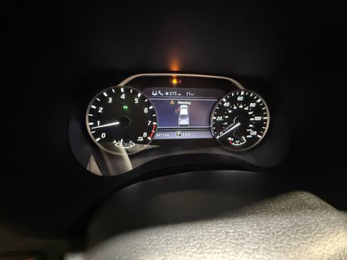 Used 2022 Nissan Frontier SV image 11