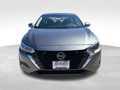 Used 2025 Nissan Sentra SV FWD image 3