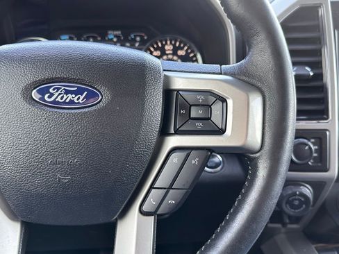 Used 2019 Ford F150 Lariat w/ Equipment Group 502A Luxury AWD/4WD image 27