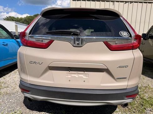 Used 2018 Honda CR-V Touring image 14