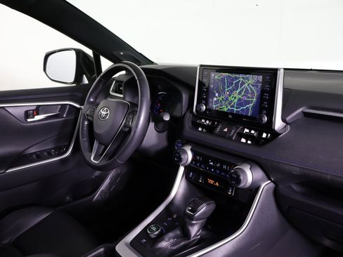 Used 2020 Toyota RAV4 XSE image 28