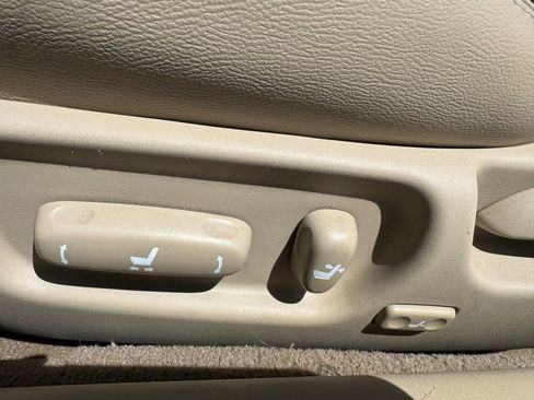 Used 2006 Toyota Solara SE FWD image 20