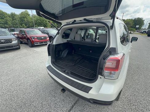 Used 2018 Subaru Forester 2.5i Limited AWD/4WD image 5