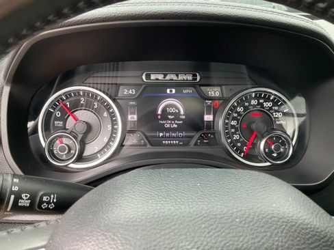 Used 2021 RAM 1500 Laramie AWD/4WD image 11