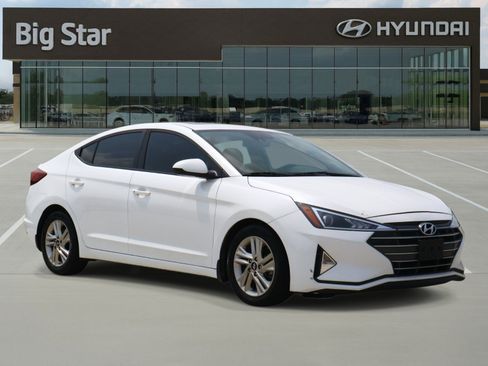 Used 2019 Hyundai Elantra Value Edition w/ Winter Weather Package FWD image 6