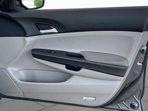 Used 2012 Honda Accord LX image 21