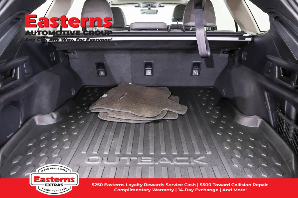 Used 2023 Subaru Outback Limited AWD/4WD image 10