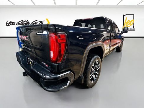 Used 2023 GMC Sierra 1500 AT4 image 5
