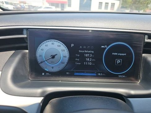 Used 2023 Hyundai Tucson Limited AWD/4WD image 16
