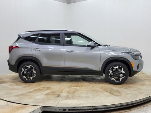 New 2026 Kia Seltos S image 4