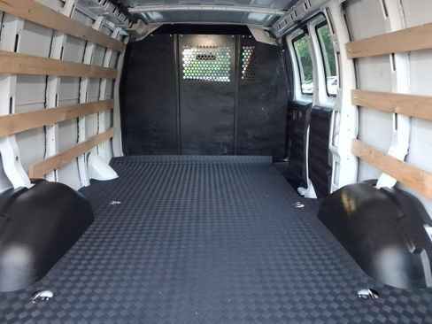 Used 2025 Chevrolet Express 2500 w/ Driver Convenience Package RWD image 17