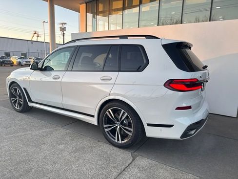 New 2026 BMW X7 xDrive40i w/ M Sport Package image 3
