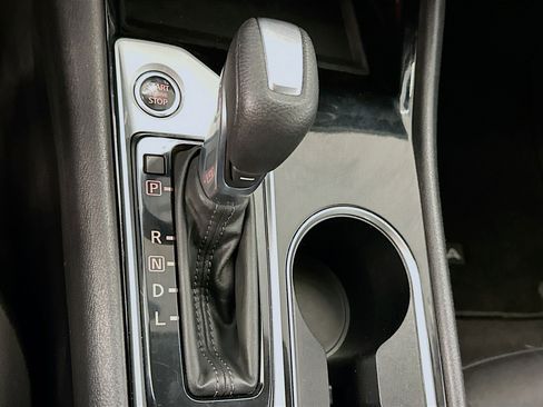 Used 2024 Nissan Altima 2.5 SV image 24