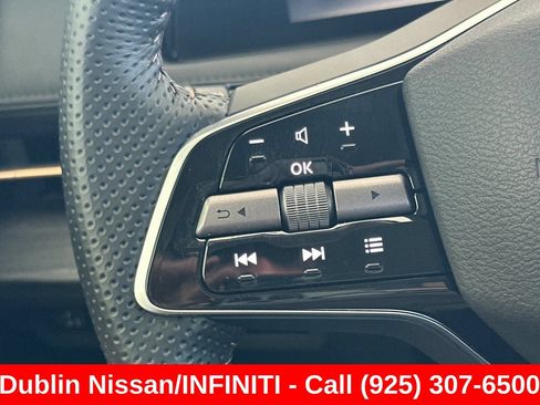 Used 2023 Nissan Ariya FWD image 35