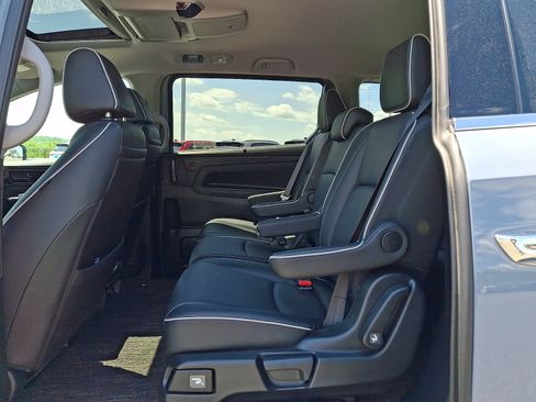 Used 2024 Honda Odyssey Elite image 10