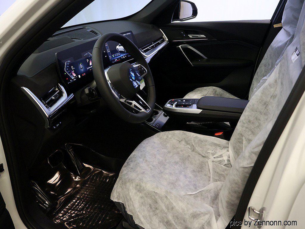 New 2027 BMW X1 xDrive28i AWD/4WD image 11