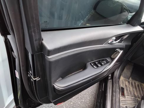 Used 2019 Kia Stinger GT2 image 9