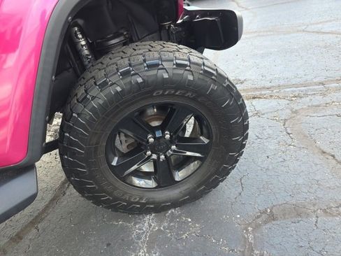 Used 2022 Jeep Wrangler Unlimited Sahara image 59