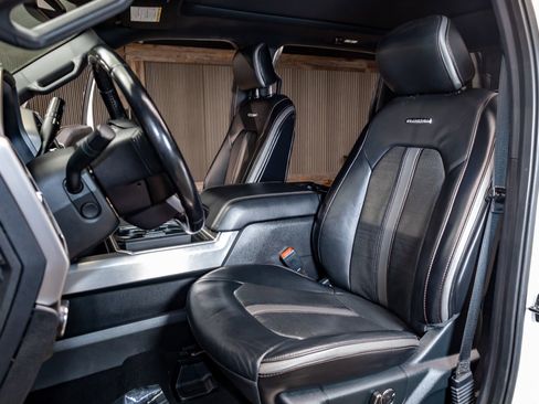 Used 2020 Ford F350 Platinum image 20