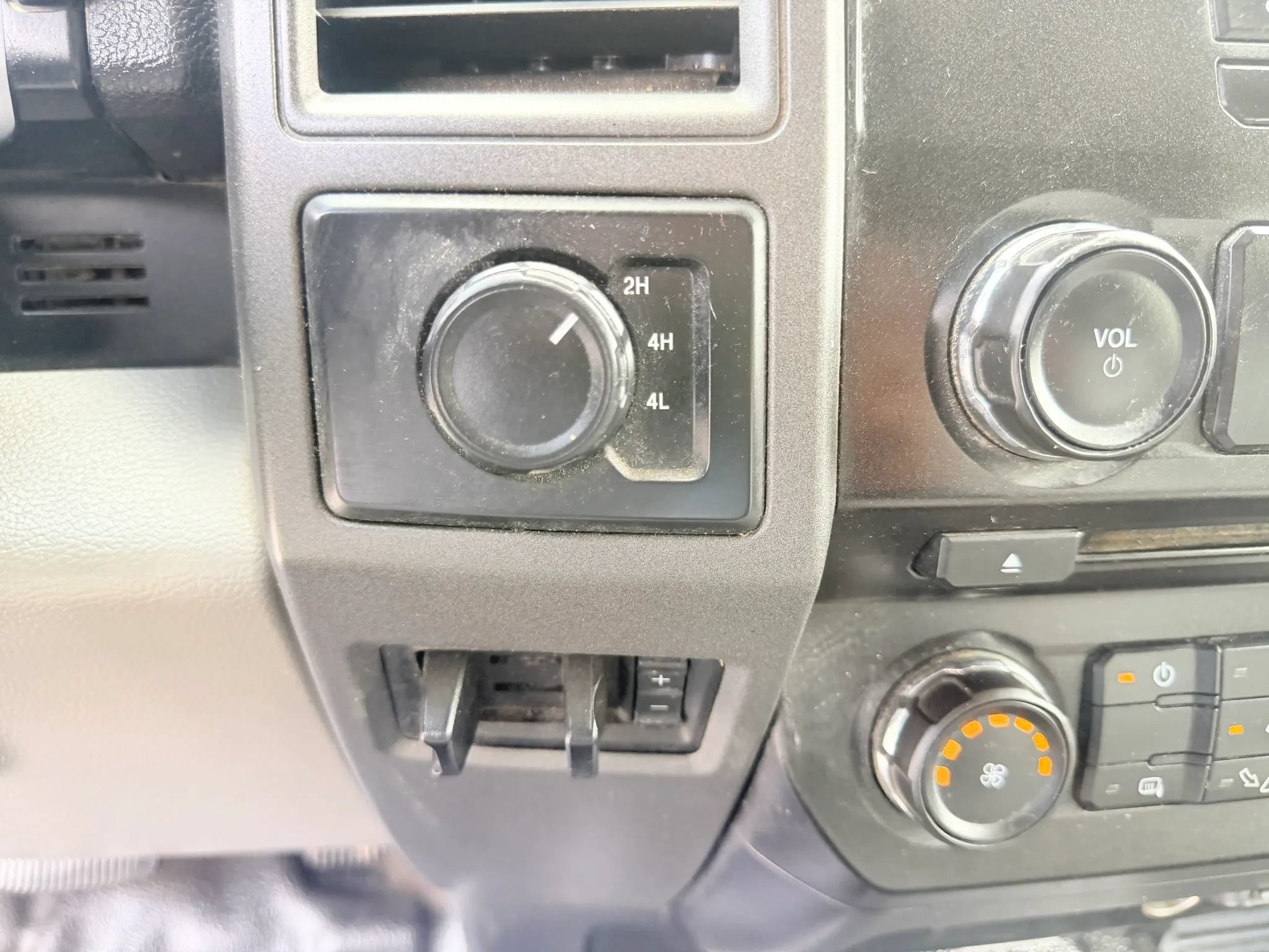 Used 2017 Ford F550 4x4 Crew Cab Super Duty image 20