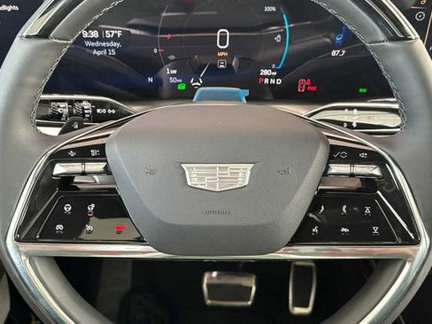 New 2026 Cadillac Vistiq Premium Luxury w/ LPO, Floor Liner Package AWD/4WD image 23