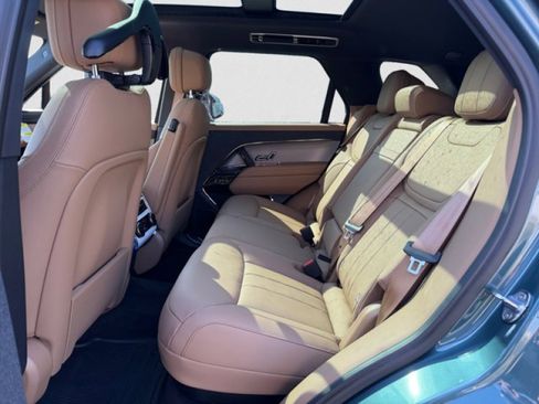 New 2026 Land Rover Range Rover Sport SE AWD/4WD image 18