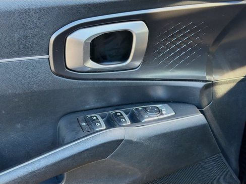 Used 2022 Kia Sorento LX FWD image 24