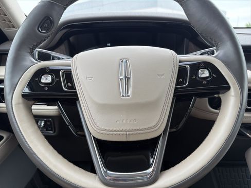 Used 2020 Lincoln Aviator Reserve w/ Equipment Group 202A AWD/4WD image 24
