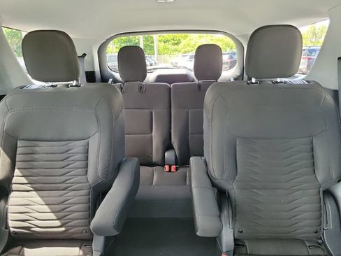 Used 2021 Ford Explorer XLT RWD image 26