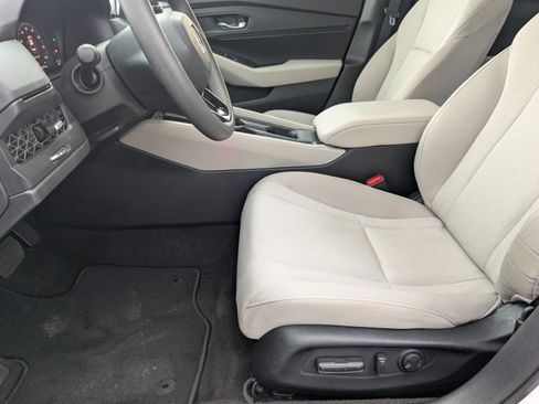 Used 2024 Honda Accord EX image 14