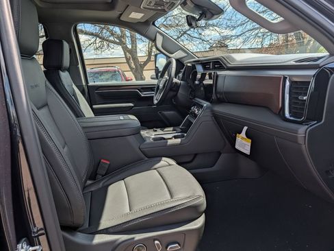 New 2026 GMC Sierra 3500 Denali w/ Denali Reserve Package AWD/4WD image 29