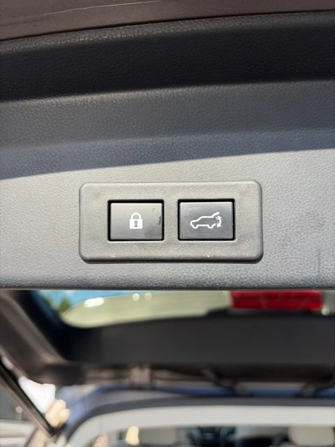Used 2021 Subaru Ascent Limited w/ Technology Package AWD/4WD image 25
