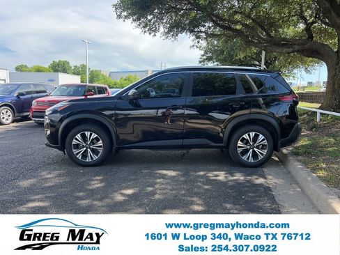 Used 2022 Nissan Rogue SV w/ SV Premium Package FWD image 4