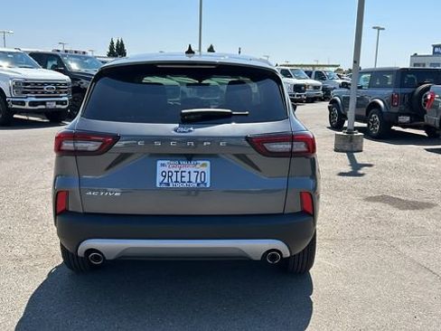 Used 2025 Ford Escape Active image 4