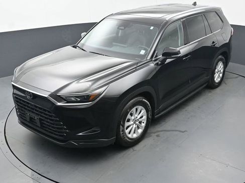 Used 2024 Toyota Grand Highlander XLE image 44