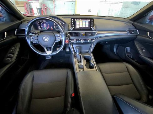Used 2018 Honda Accord Sport image 14