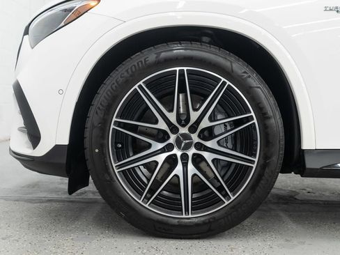 Used 2025 Mercedes-Benz GLC 43 AMG 4MATIC image 40