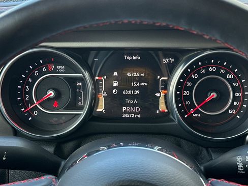 Used 2018 Jeep Wrangler Unlimited Rubicon AWD/4WD image 28