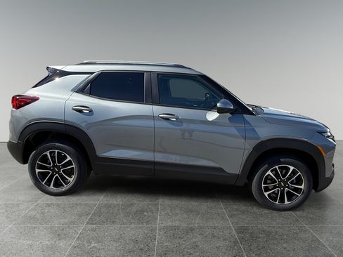 New 2026 Chevrolet TrailBlazer LT w/ Convenience Package AWD/4WD image 6